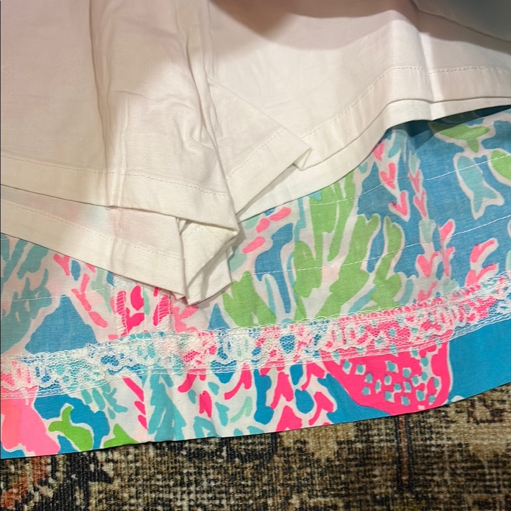 Lilly Pulitzer - Picture 5 of 5